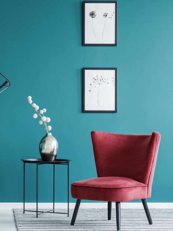 Black metal desk with typewriter and books standing(2)