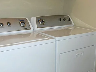 3dc8a0f5522c8cc5a24f188a316a4896-cc_ft_384