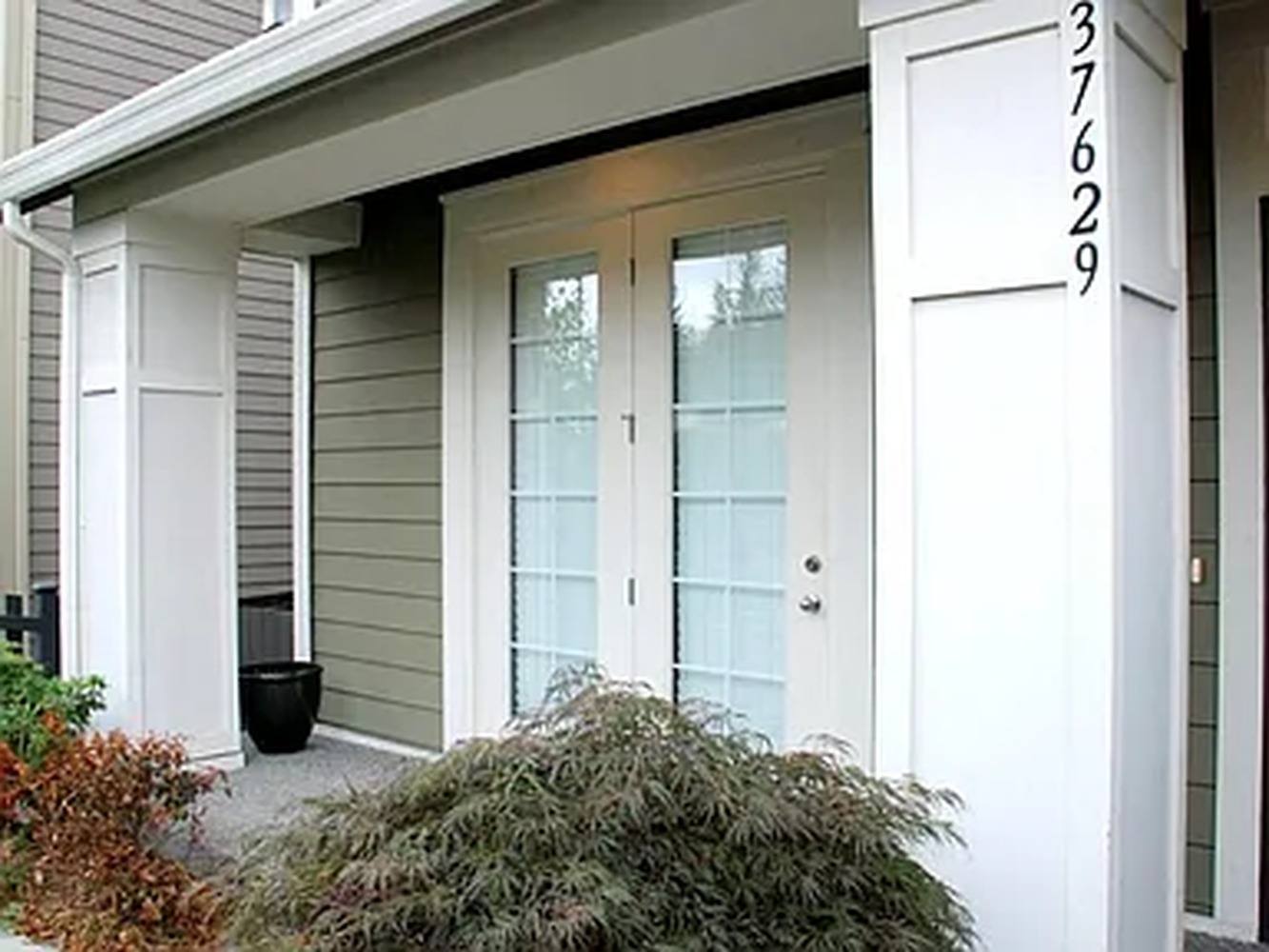 db4b1206e471d50d66e35b8ad88fa657-cc_ft_384