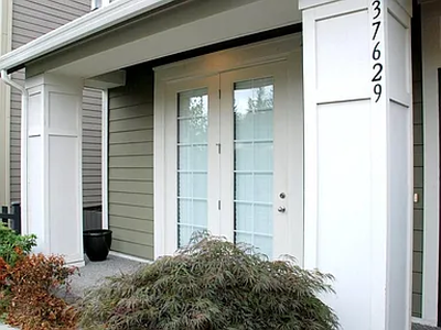 db4b1206e471d50d66e35b8ad88fa657-cc_ft_384