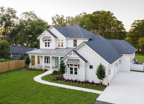 New luxury home construction Exterior(1)