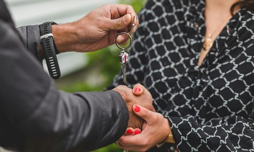 Wednesday Wisdom: Selling in a Sellerâs Market? Strategy …