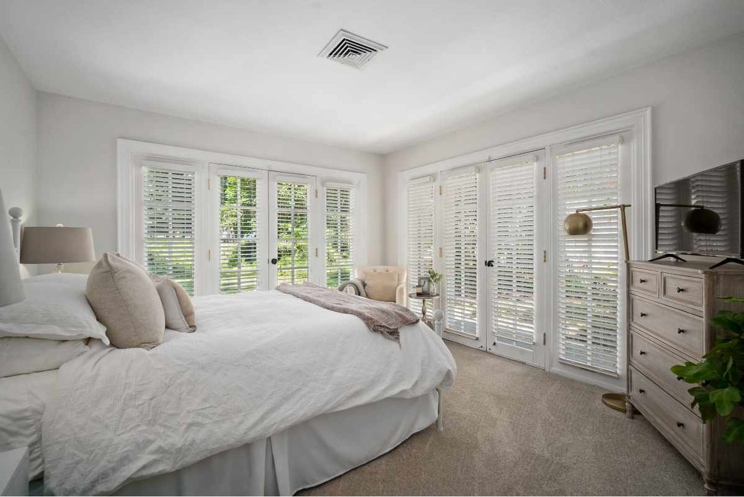 427 Woodland Dr-03474