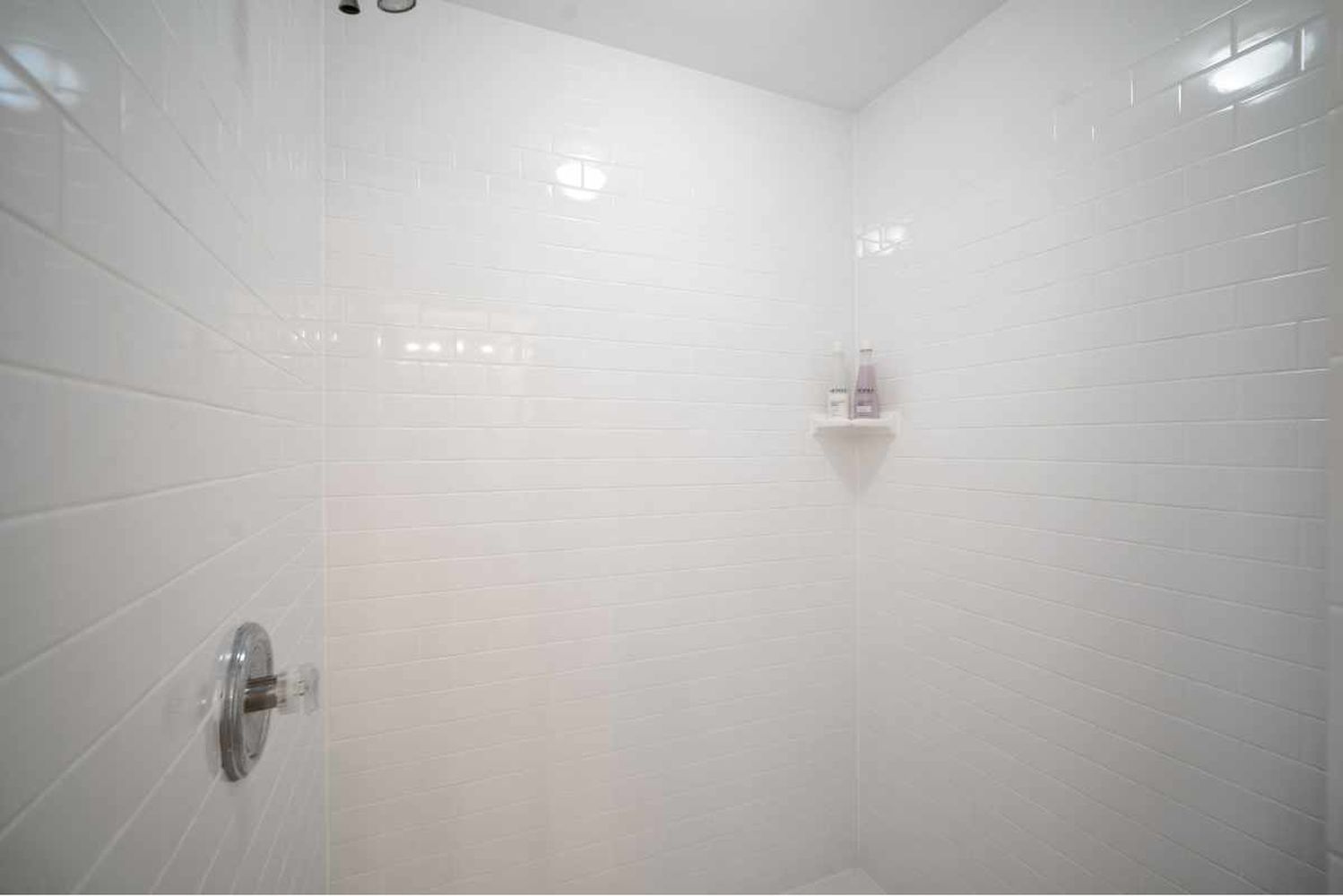 427 Woodland Dr-03493