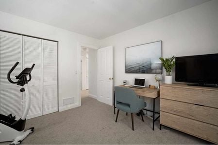 427 Woodland Dr-03538