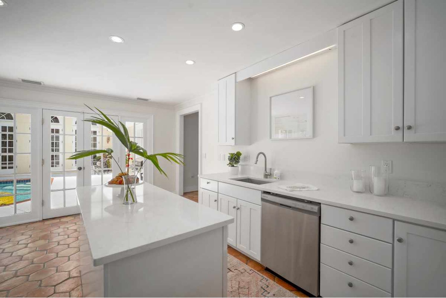 427 Woodland Dr-03600