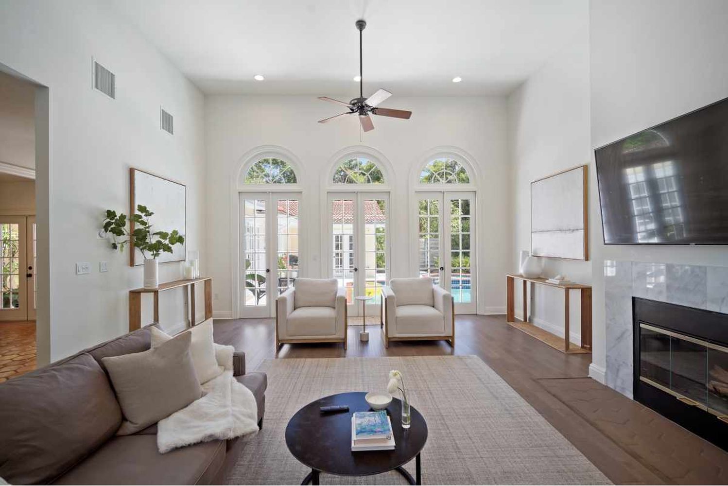 427 Woodland Dr-03675