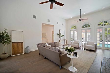 427 Woodland Dr-03682