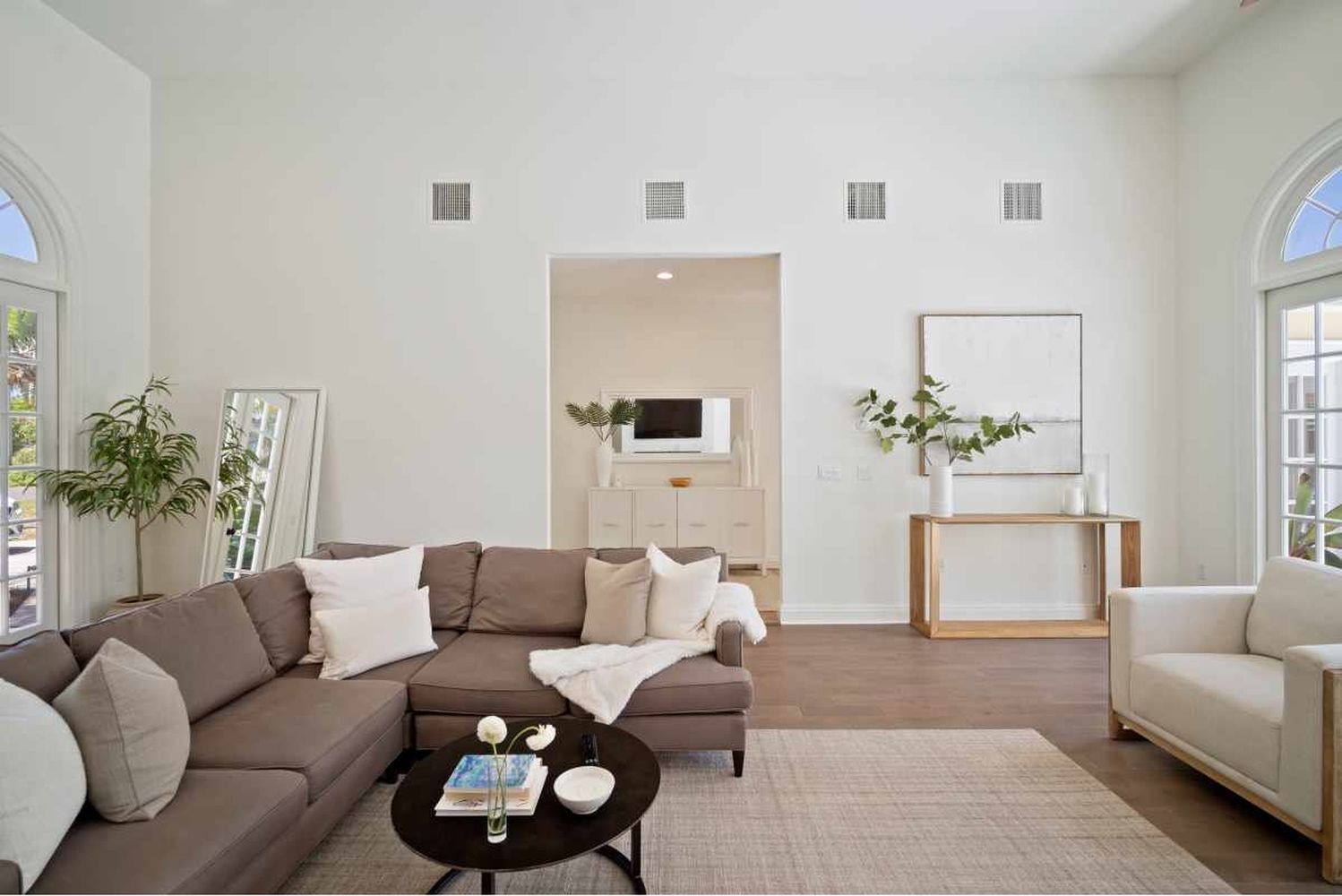 427 Woodland Dr-03686