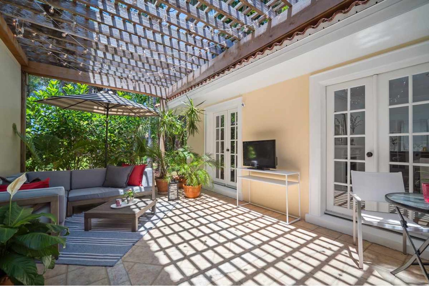 427 Woodland Dr-03740