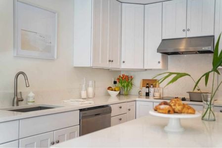 427 Woodland Dr-03806