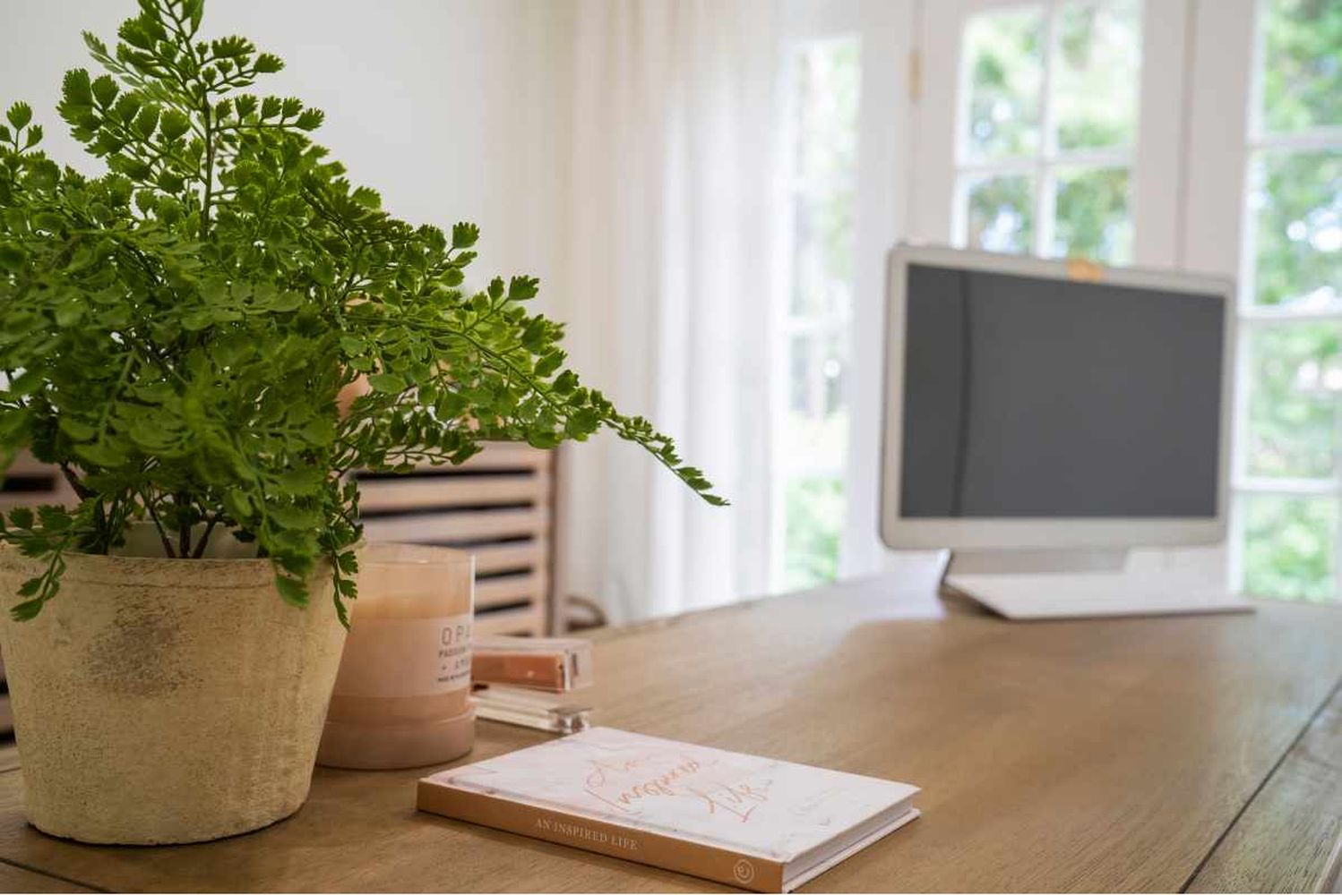 427 Woodland Dr-03837