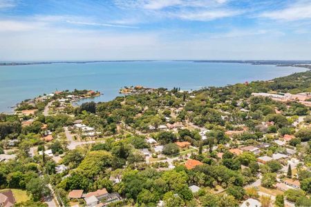 427 Woodland Dr-0533