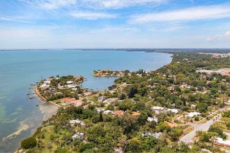 427 Woodland Dr-0539