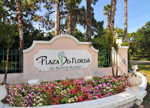 Plaza De Flores - Palmer Ranch - Zachos Realty & Design Group