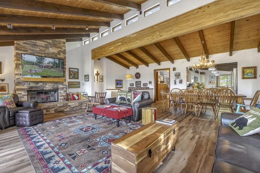 101 Lakeview Park Dr, Angel Fire, New Mexico