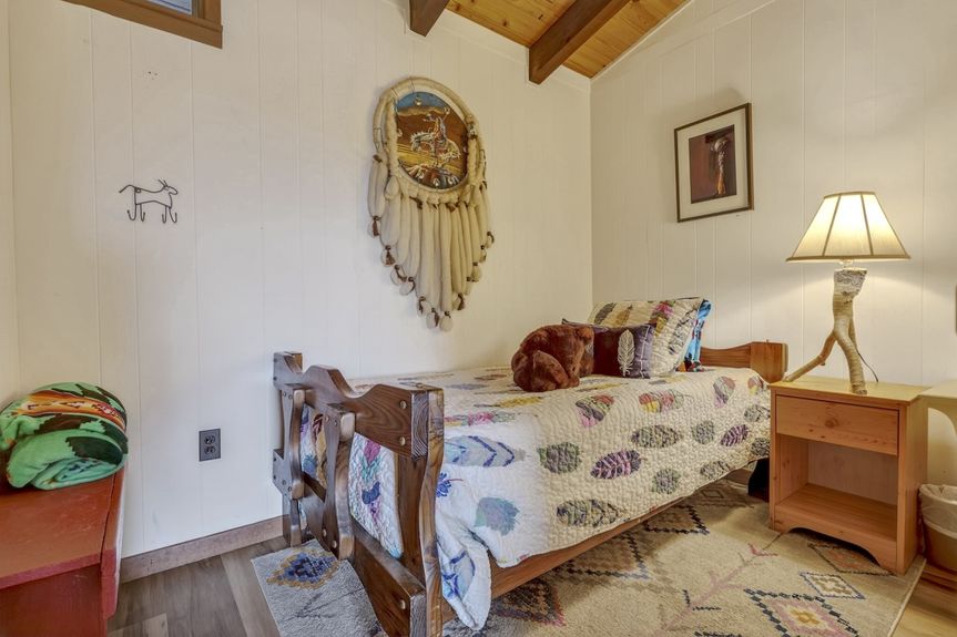 101 Lakeview Park Dr, Angel Fire, New Mexico