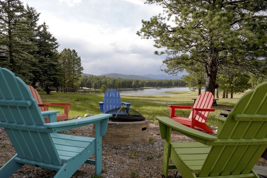 101 Lakeview Park Dr, Angel Fire, New Mexico
