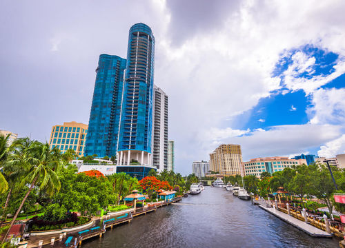 fort-lauderdale-florida-2023-11-27-05-22-13-utc (1)