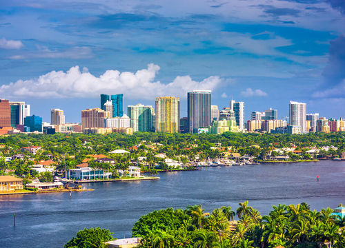 fort-lauderdale-florida-usa-skyline-2023-11-27-05-36-21-utc (1)