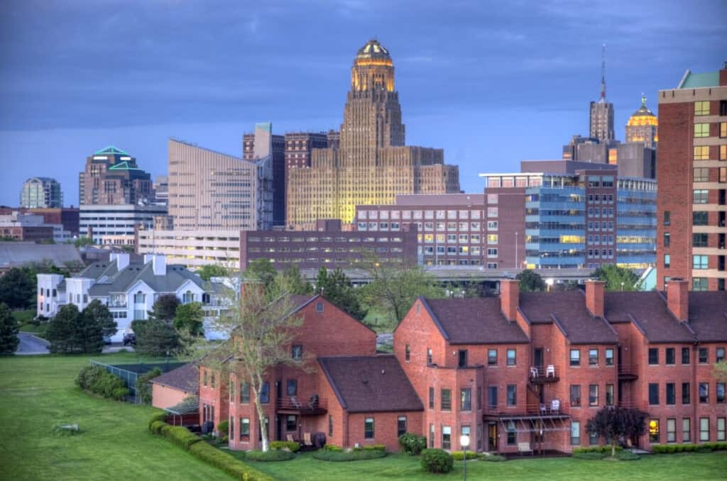 buffalo-ny-skyline-GettyImages-182743353-1024x678