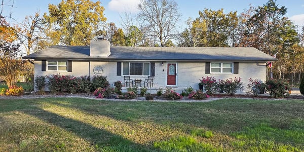 521 Steele Rd, Rossville, GA 30741