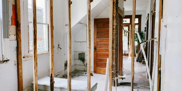 The Real Cost of a Fixer-Upper: What Buyers …