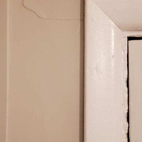 Why Historic Brownstones & Colonials Develop Settling Cracks