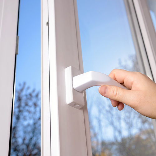 How to Tell If Windows Need Replacing (and When They Don’t)