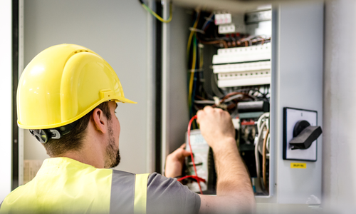 How to Tell If an Electrical Panel Needs …