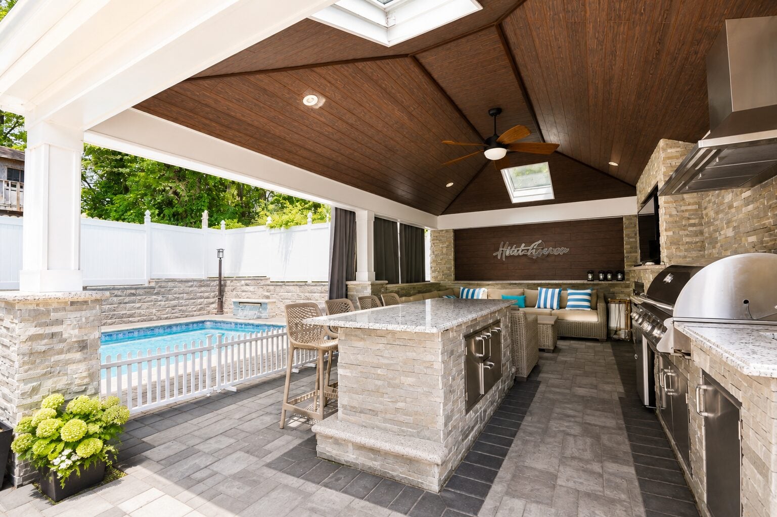 127 Madsen Avenue Outdoor Kitchen And Covered Bar