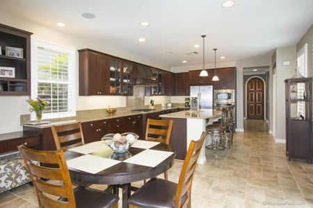 10_6542436_50384_110