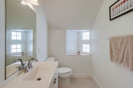 10992-ivy-hill-dr-unit-2-019_web