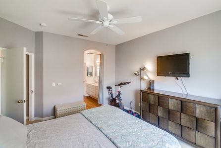 10992-ivy-hill-dr-unit-2-026_web