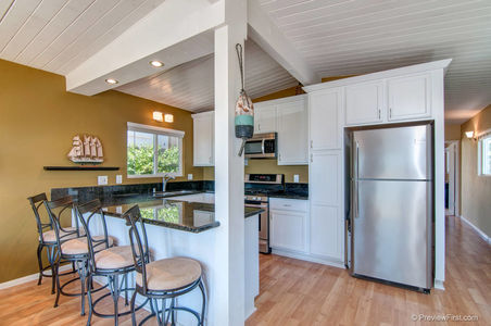 11_7114039_54733-111