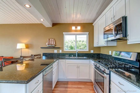 12_7114043_54733-112