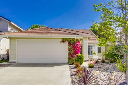 14895-summerbreeze-way-002_web