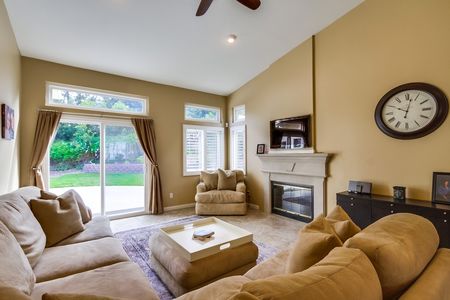 14895-summerbreeze-way-005_web