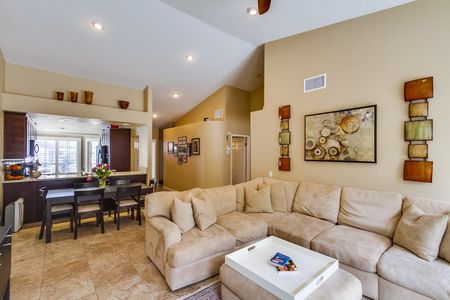 14895-summerbreeze-way-006_web