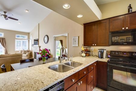 14895-summerbreeze-way-011_web