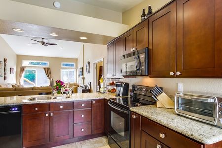 14895-summerbreeze-way-012_web