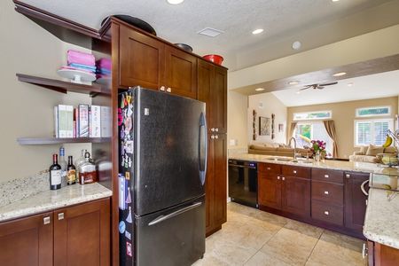 14895-summerbreeze-way-013_web