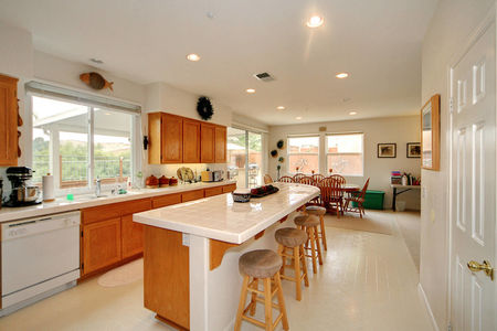 15_3645925_29181-115