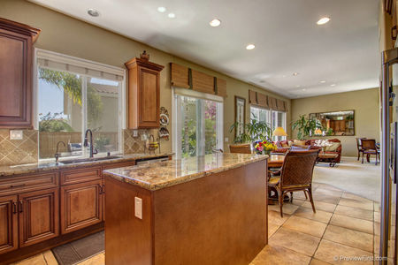 16_5953715_45999-116