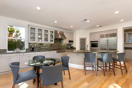 16_9192896_104090_BPO-104090-116