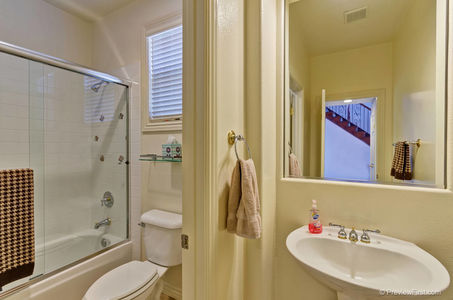 17_5545936_42916-117