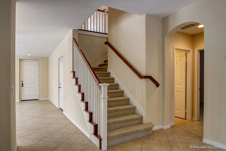 19_6446730_49616-119