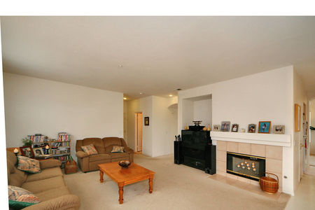 22_3645953_29181-122