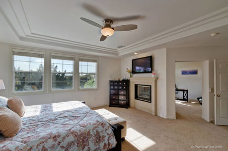 22_5545956_42916-122