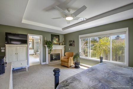 22_5953739_45999-122